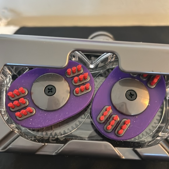 Dyson Mini Tangle Free Turbine Head Vacuum Brush Tool Attachment NWOT - Picture 3 of 5